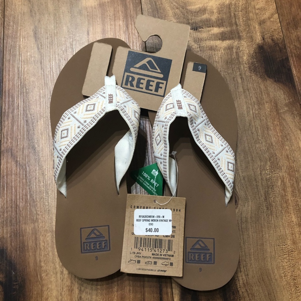 Sz 9 NWT Reef cushion sandals